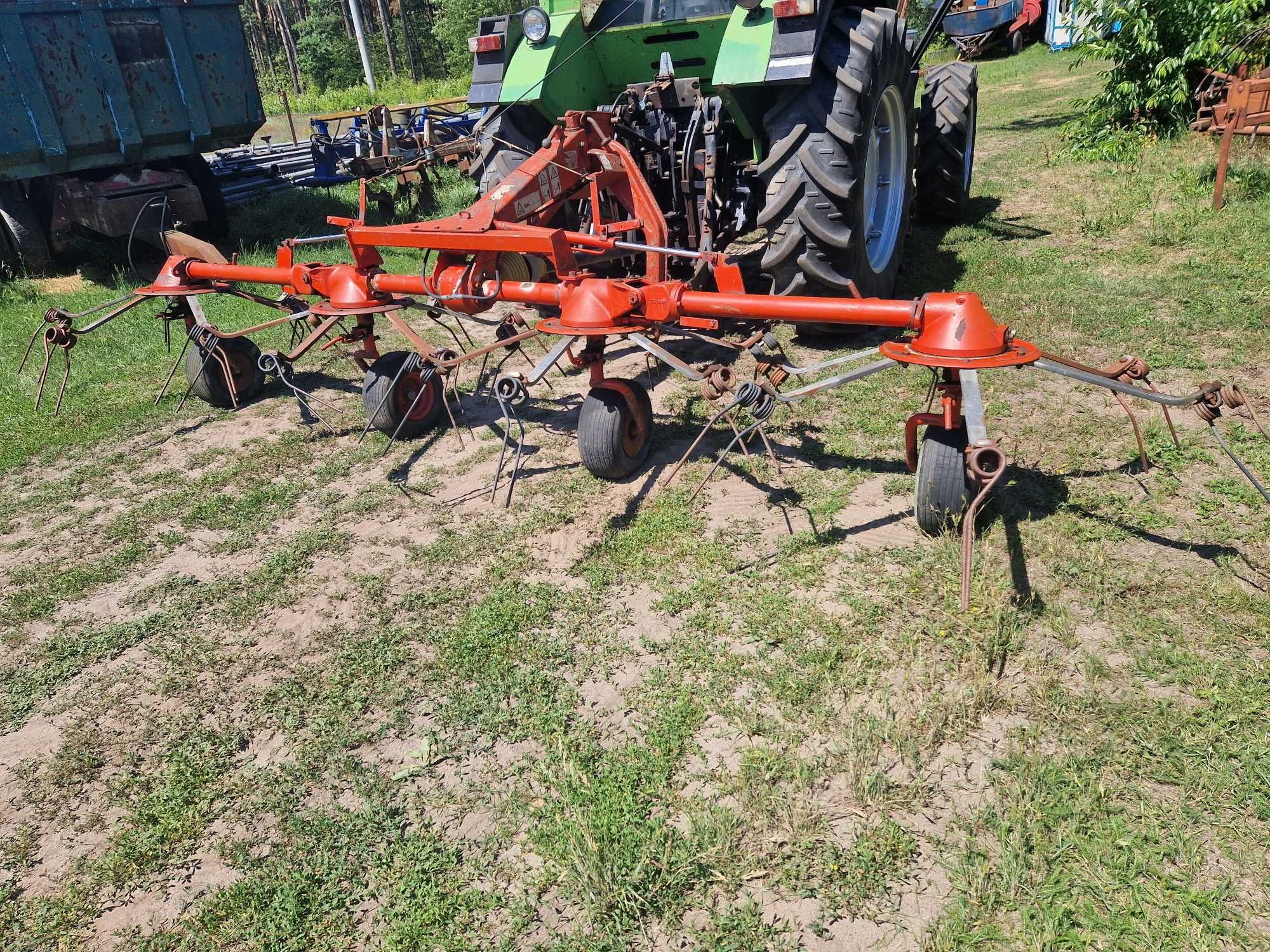 przetrząsarka Morra MH 530 hydraulicznie składana