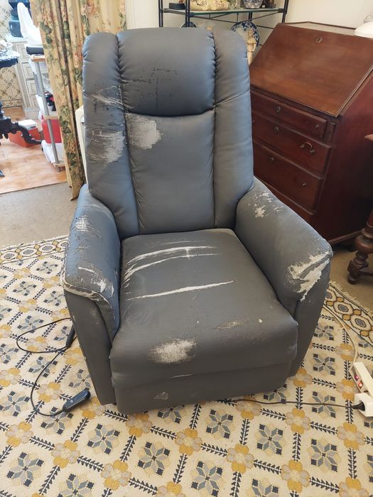 Cadeirao para idosos eléctrico levanta deita comando doentes funciona