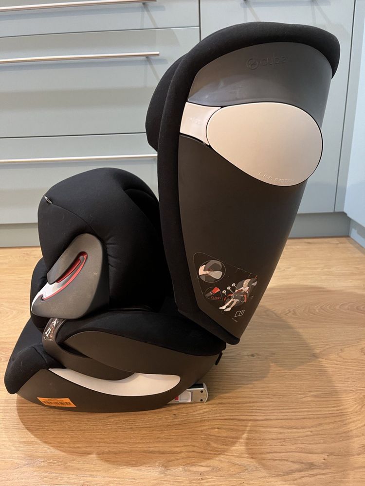 автокрісло Cybex Juno M-fix black 9-18кг , 9міс-4роки