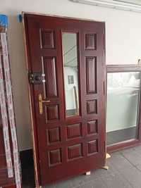 Drzwi zewnętrzne drewniane lewe