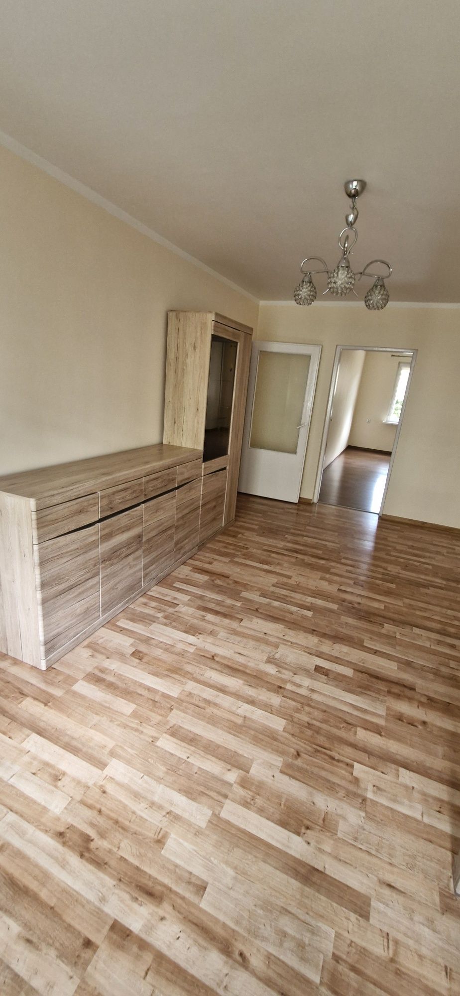 Sprzedam mieszkanie w bloku 2 piętro 2 pokoje 45m2 po remoncie