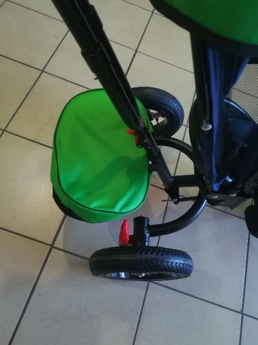 Велосипед-коляска с родительс.ручкой светом фары и поворотным сидением