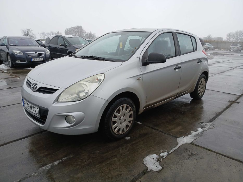 Hyundai i20 1,2 benzyna