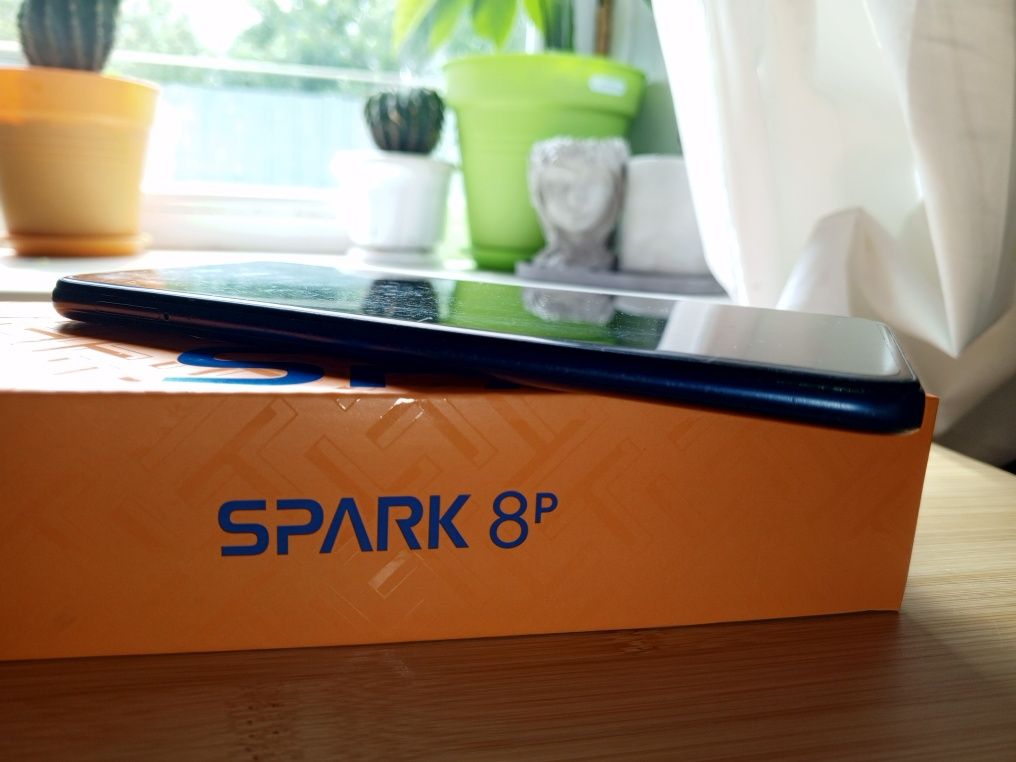 СМАРТФОН  телефон техно Спарк TECNO SPARK 8 4/64GB