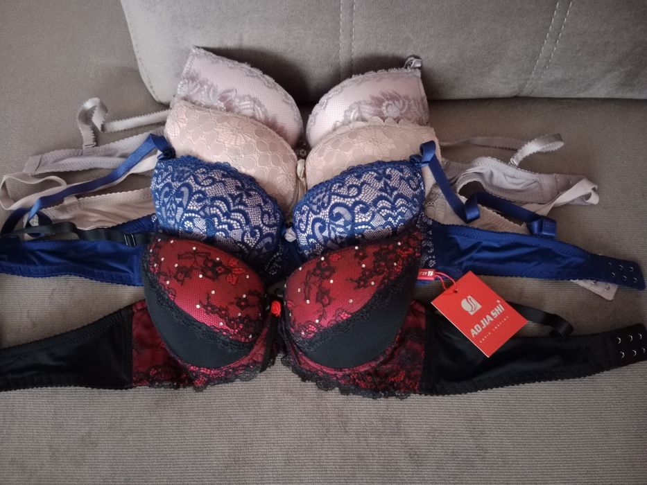 Biustonosze 75B 4 szt