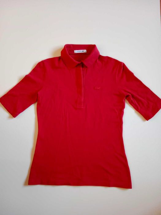 Polo Lacoste feminino tamanho 36, usado em bom estado