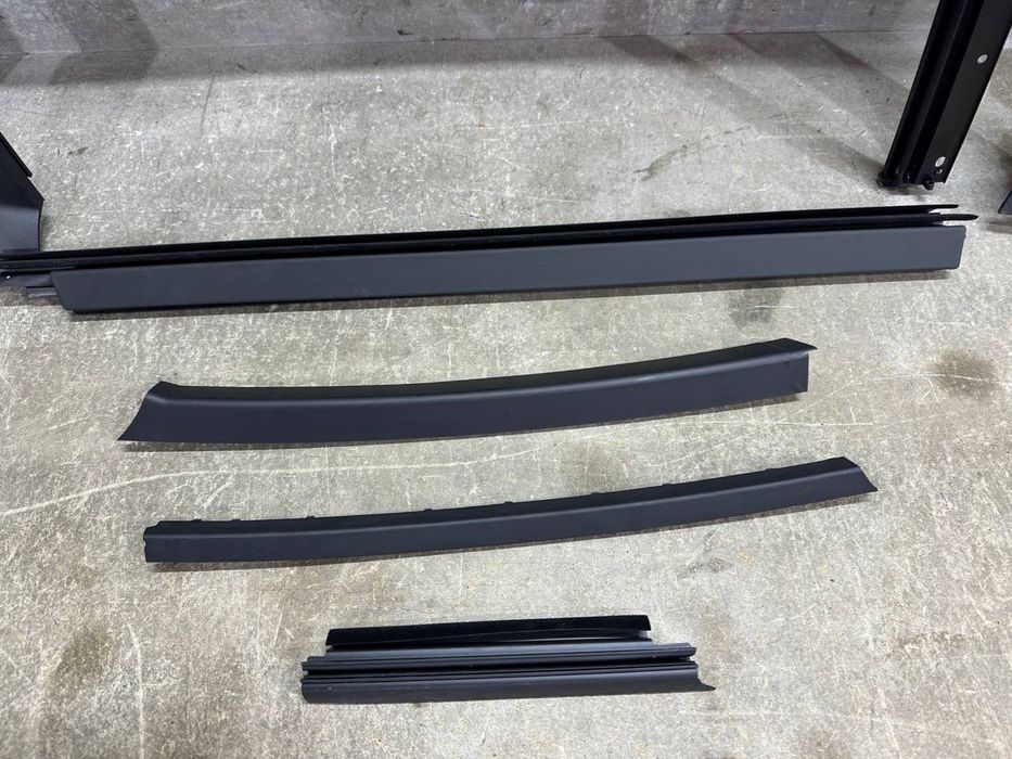 Комплект электрошторки багажника BMW G07