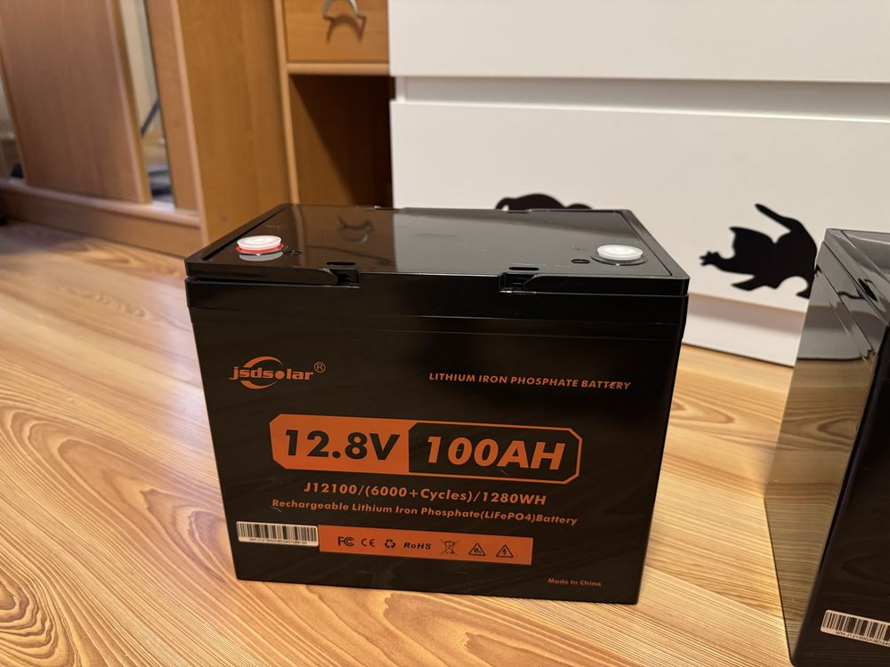 Нова батарея Jsdsolar 12V LiFePO4 100Ah
