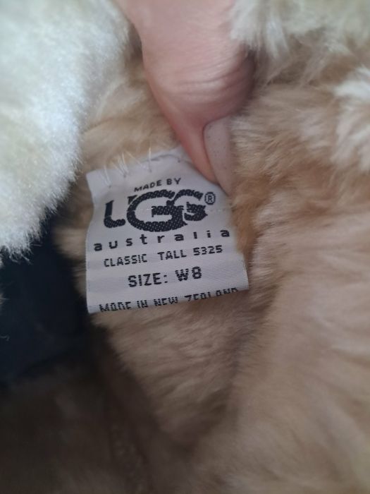 Уггі угги жіночі зимові шкіряні черевики чоботи UGG W8 39
