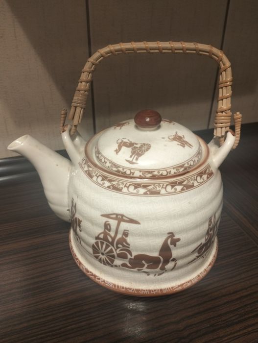 Dzbanek do herbaty i kawy