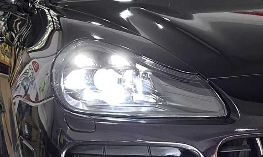 NOWE lampy przednie lampa przód Porsche Cayenne 2002 - 2010