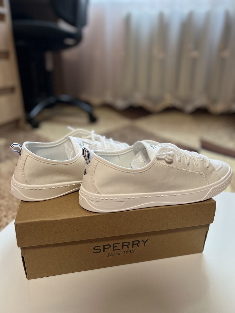 Кеди, кросівки, лофери Sperry