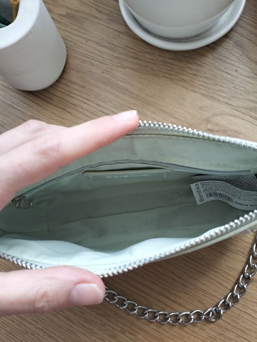 Маленька сумочка від Bershka