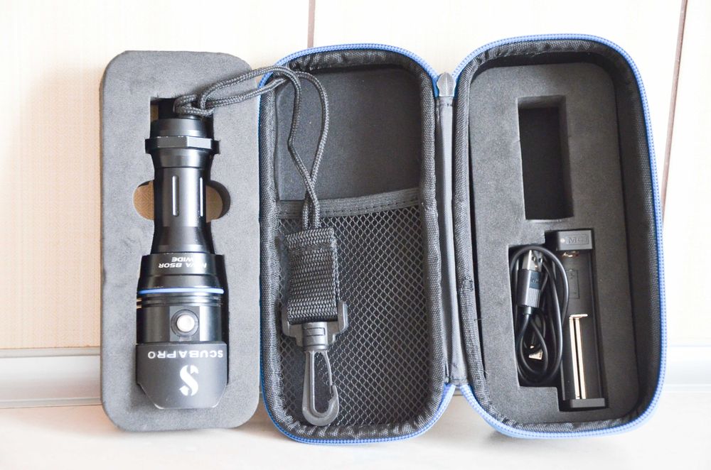 Подводный фонарь Scubapro Novalight 850R Wide