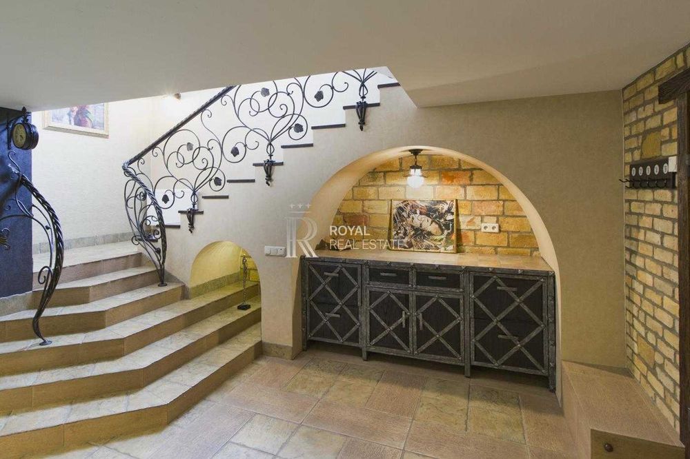 Оренда будинку Романків 5к 400м2  Обухівський район Лісна вул.