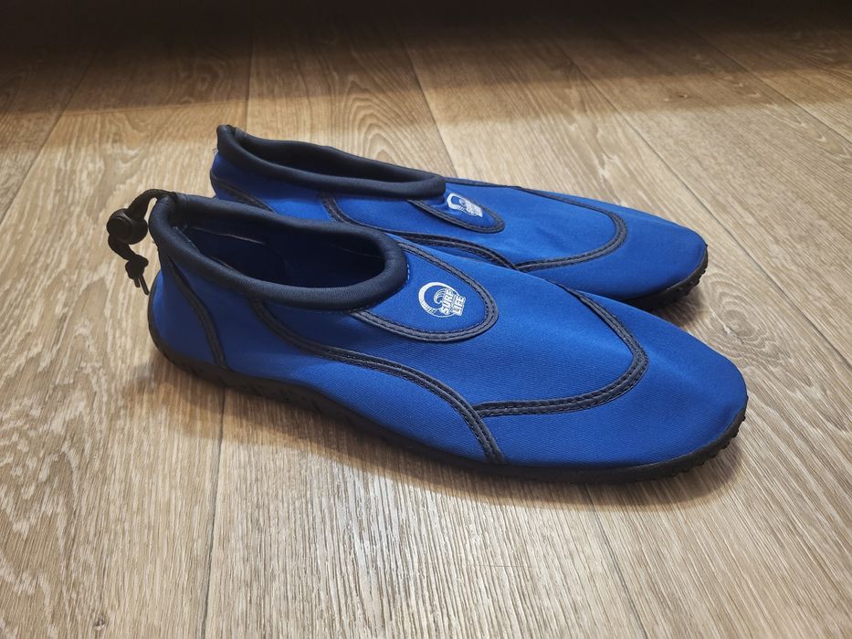 Аквашузи, коралки водні