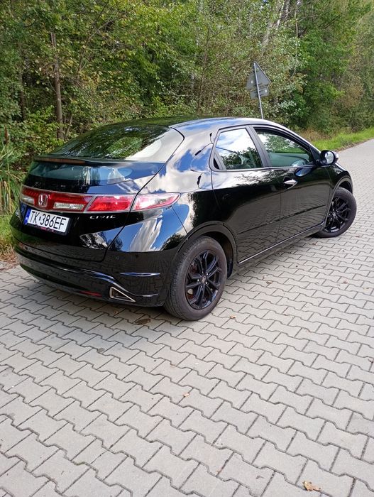 Honda Civic VIII UFO 1.8 140KM