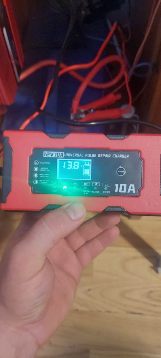 Автоматическое импульсное зарядное 12 вольт до 10А