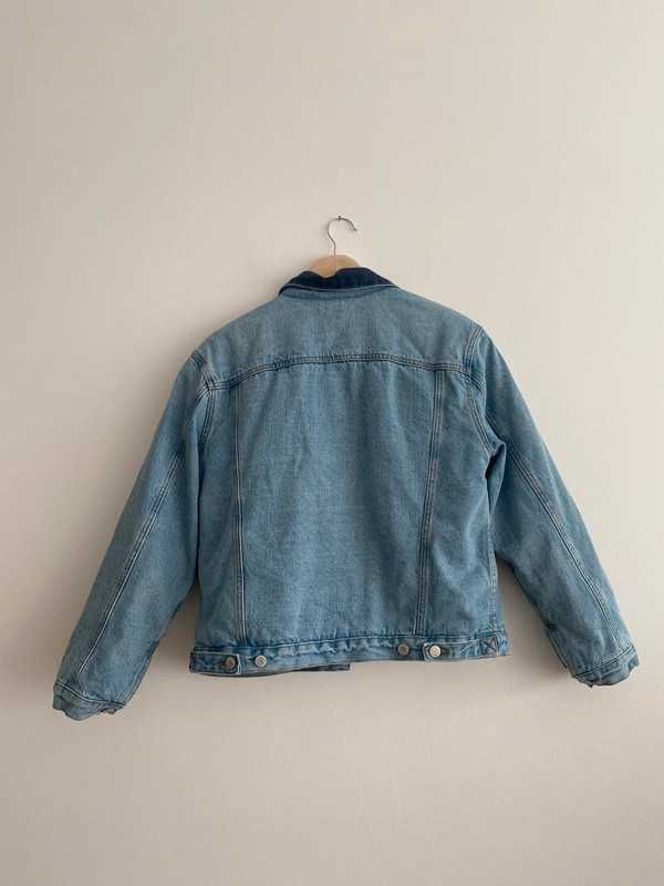 niebieska jeansowa kurtka z futerkiem z misiem M 38 Brandy Melville
