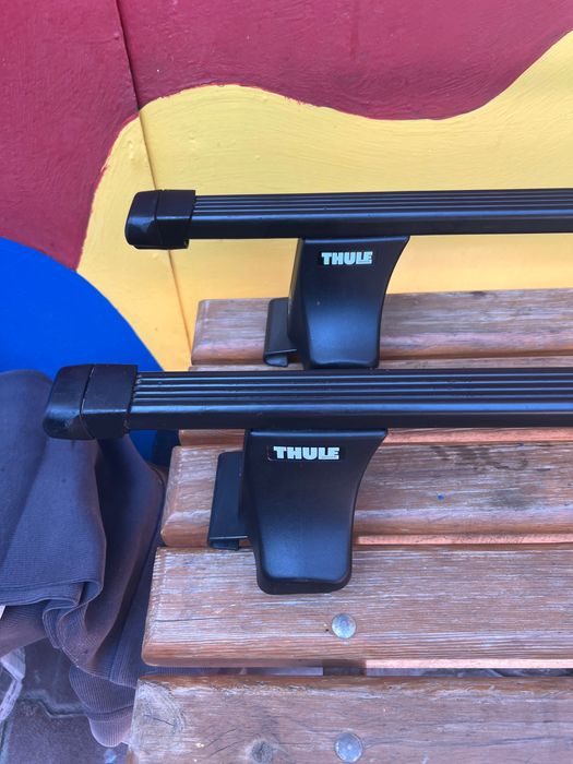 Багажник THULE на гладкий дах