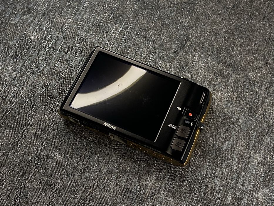 Nikon Coolpix S4150 Gold Edition