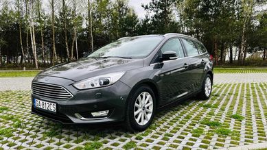 Ford Focus Titanium Bezkluczykowy Świetnie wyposażony