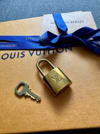 Kłódka Louis Vuitton do Alma Speedy Keepall mosiężna, złota