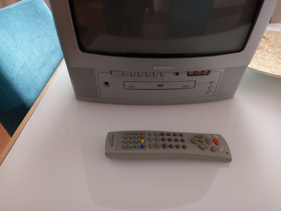 Televisão dvds e cds