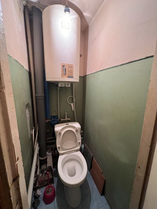 Продаж квартири в центрі.