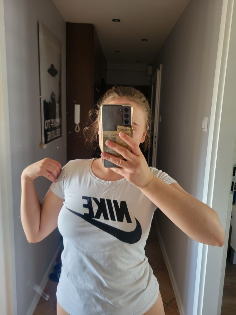 Bluzka nike biała