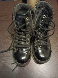 Czarne buty błyszczące trapery Zara Boys r. 31