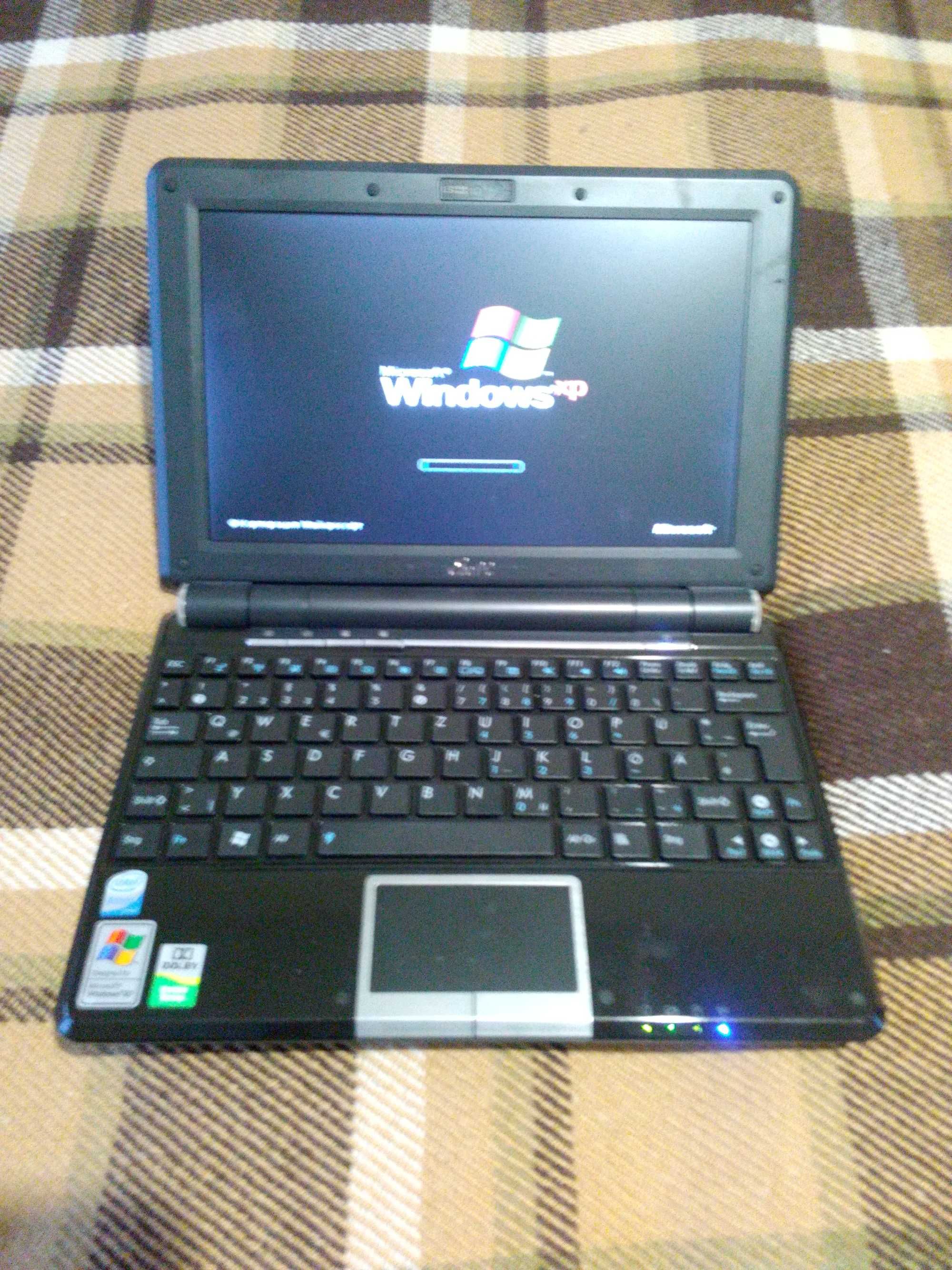 Нетбук мини-ноутбук Asus EEE PC 1000H.