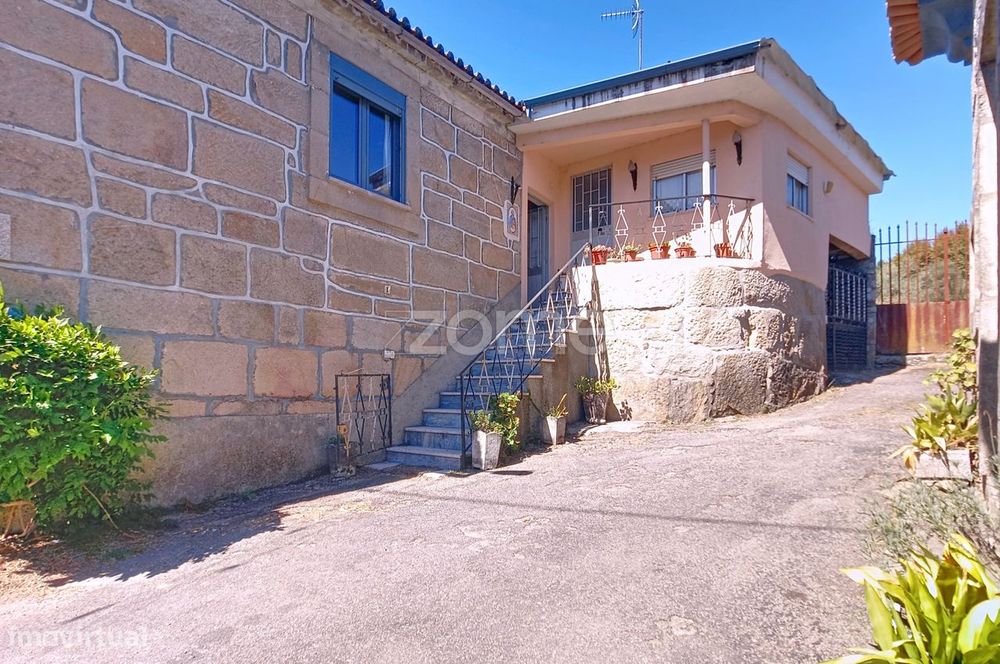 Moradia T3+1 em ROUTAR