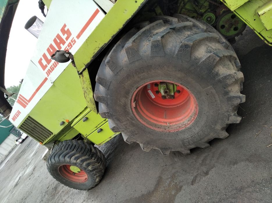 Claas Jaguar 695