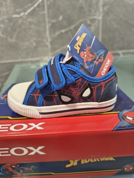 Sapatilhas Geox novas em caixa