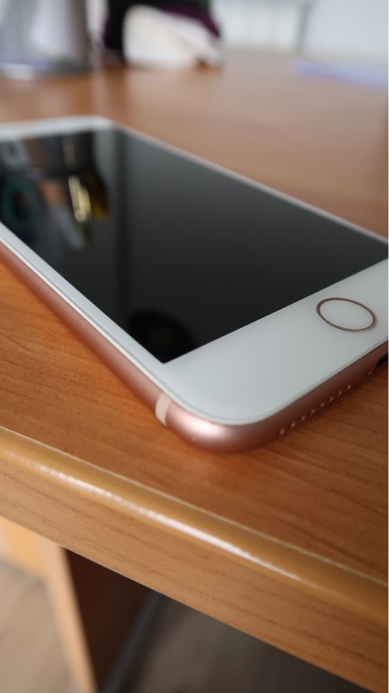 Iphone 8 plus gold 64gb em excelente estado