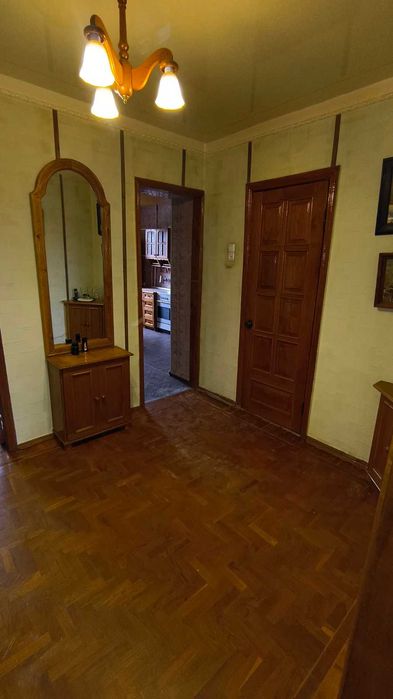 Продам 3 кім.квартиру у  Центрі  68000$