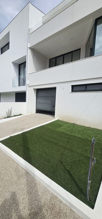 Moradia T4 como nova em Valbom - Gondomar