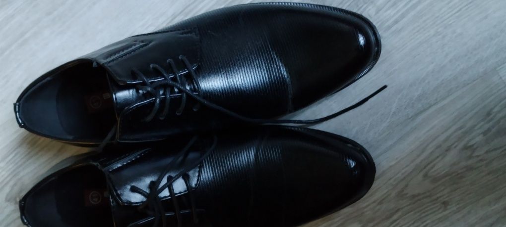 Buty męskie wizytowe