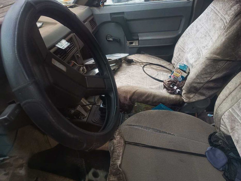 В продаже автомобиль Москвич 2141