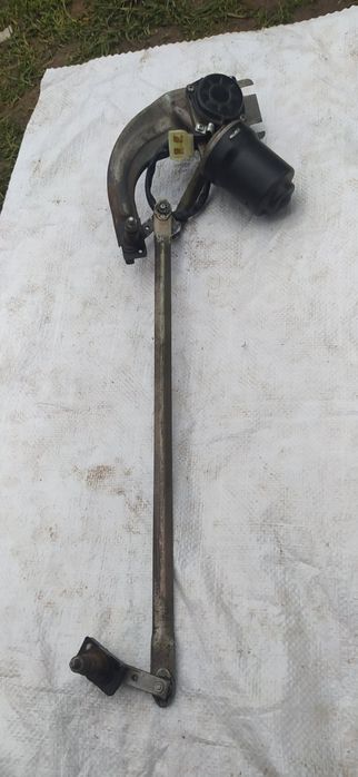 Моторчик с трапецией дворников передние на ВАЗ 2104