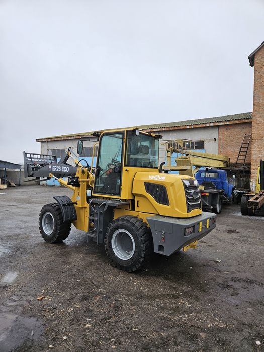 Фронтальний навантажувач Everun ER26ECO