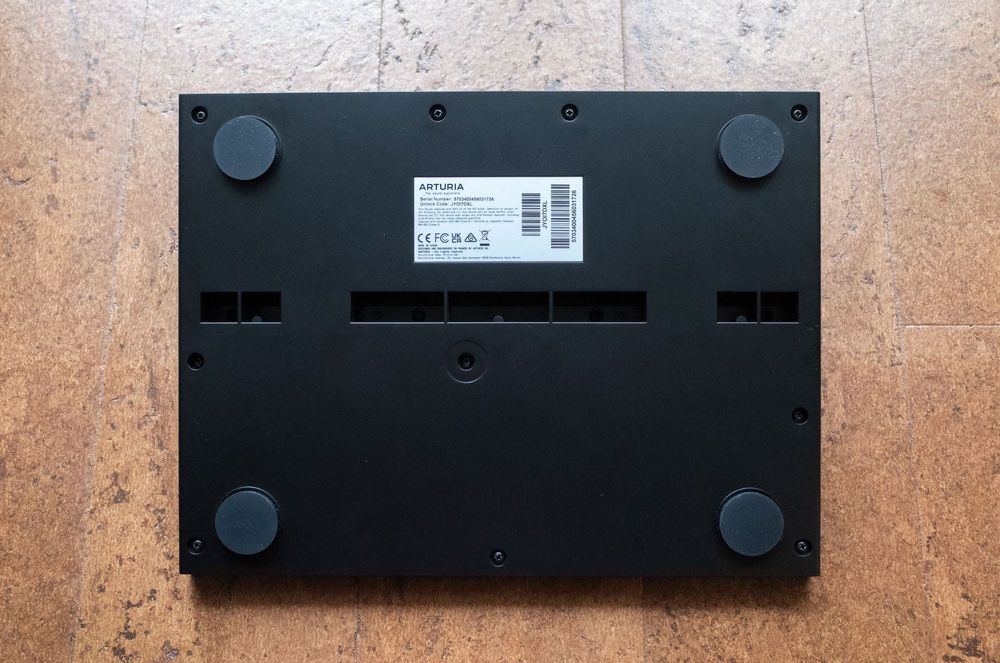 Arturia Microfreak Stellar synth + microphone + 4 years warranty +more