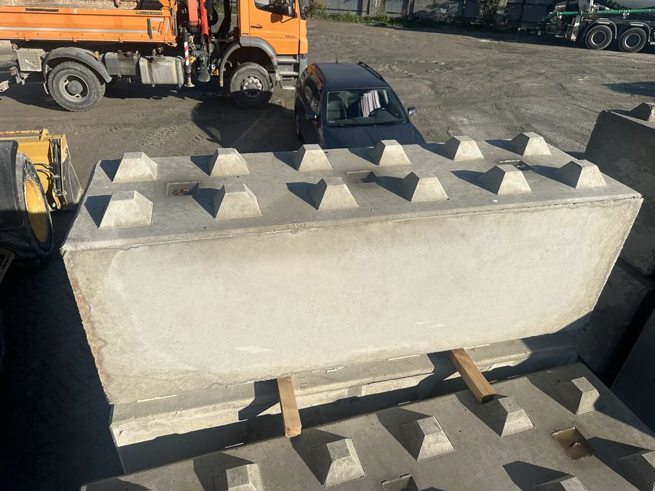 Bloki Betonowe- LEGO /Ściany betonowe 180x60x60