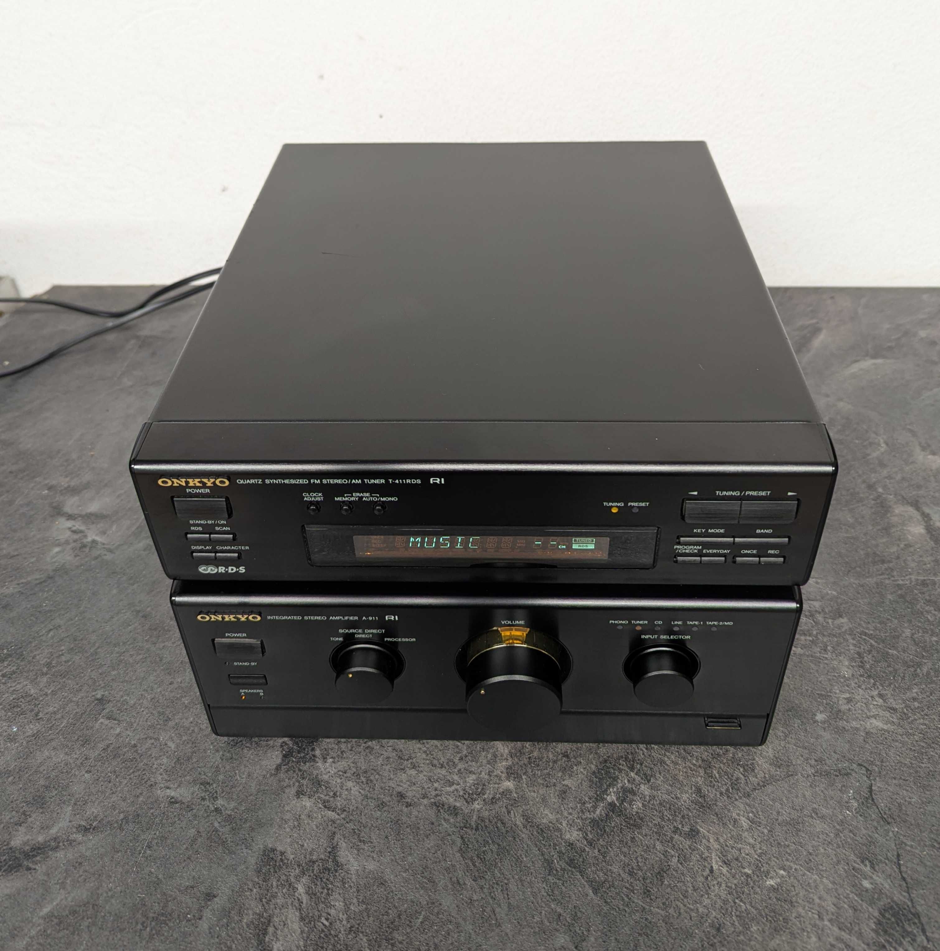 Комплект, стерео підсилювач Onkyo A-911 та тюнер Onkyo T-411.