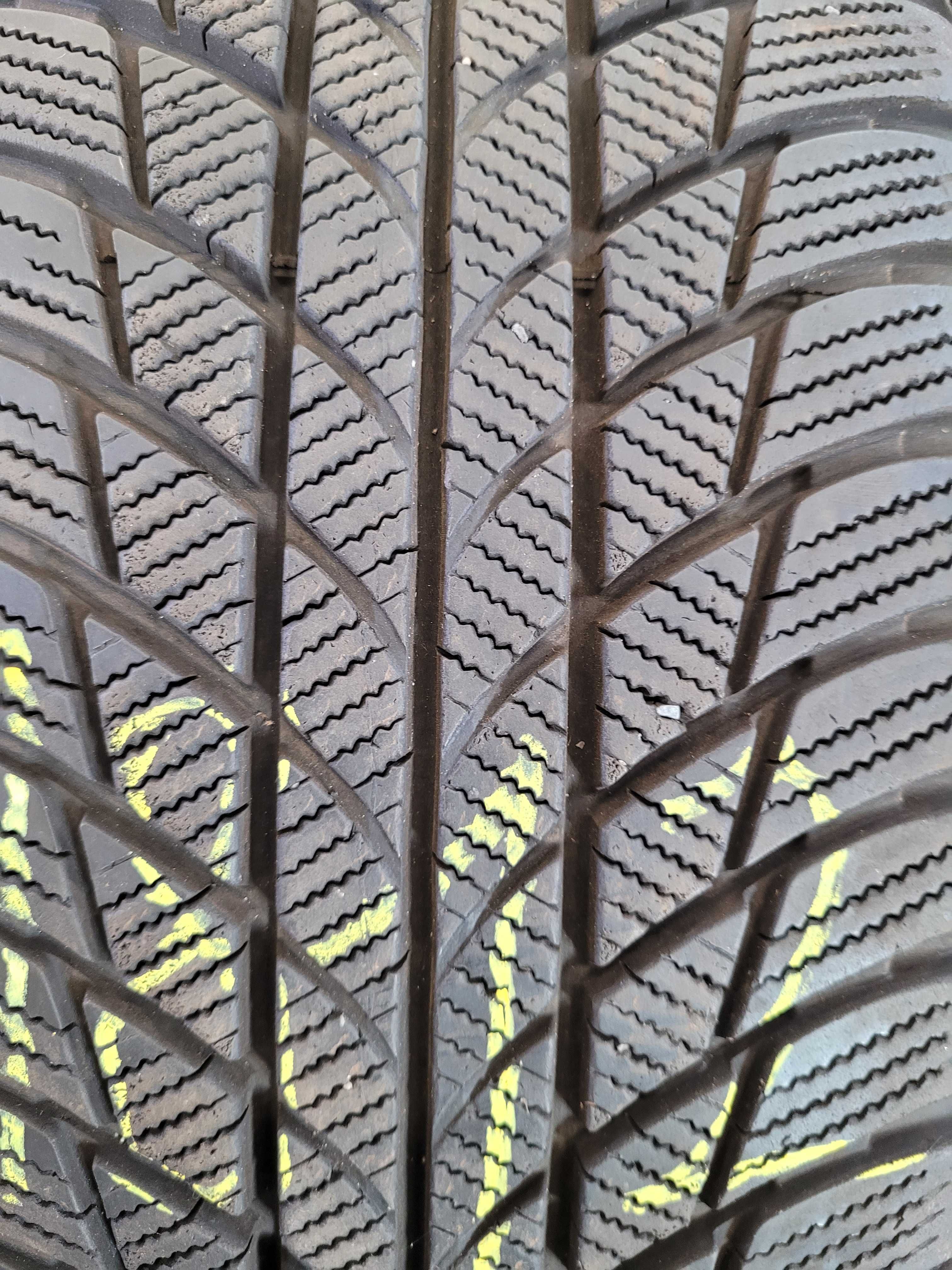 Opony 225/ 50 17 runflat Bridgestone komplet