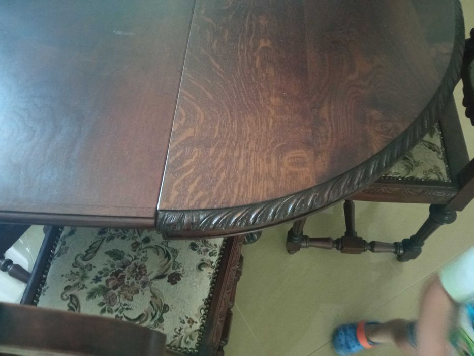 Stół z krzesłami i kredens, komplet do jadalni,antyk stylowy