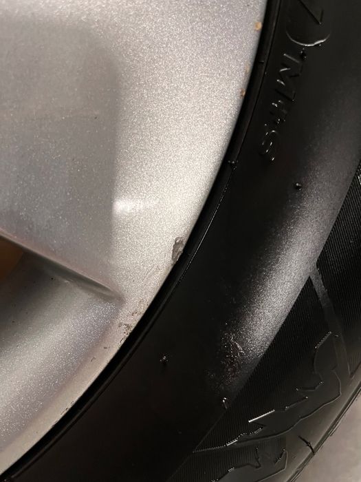 Oryginalne koła zimowe SUBARU 17 cali.