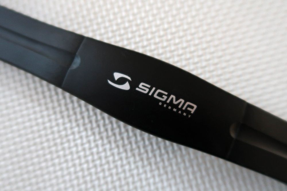 Analogowa opaska piersiowa marki Sigma Sport do pulsometrów