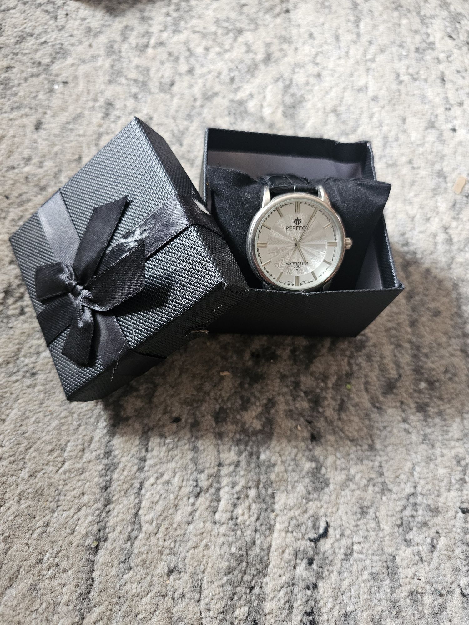 Zegarek marki perfect stylowy modny elegancki idelany na prezent